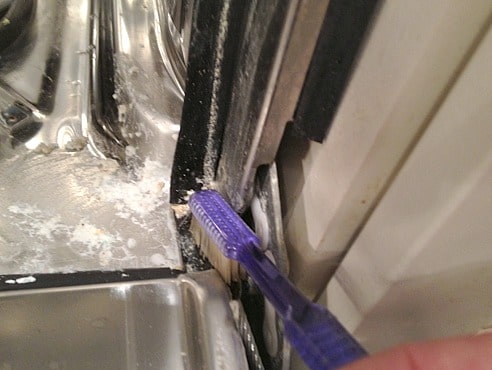 Dishwasher Not Cleaning - Clean with a Toothbrush